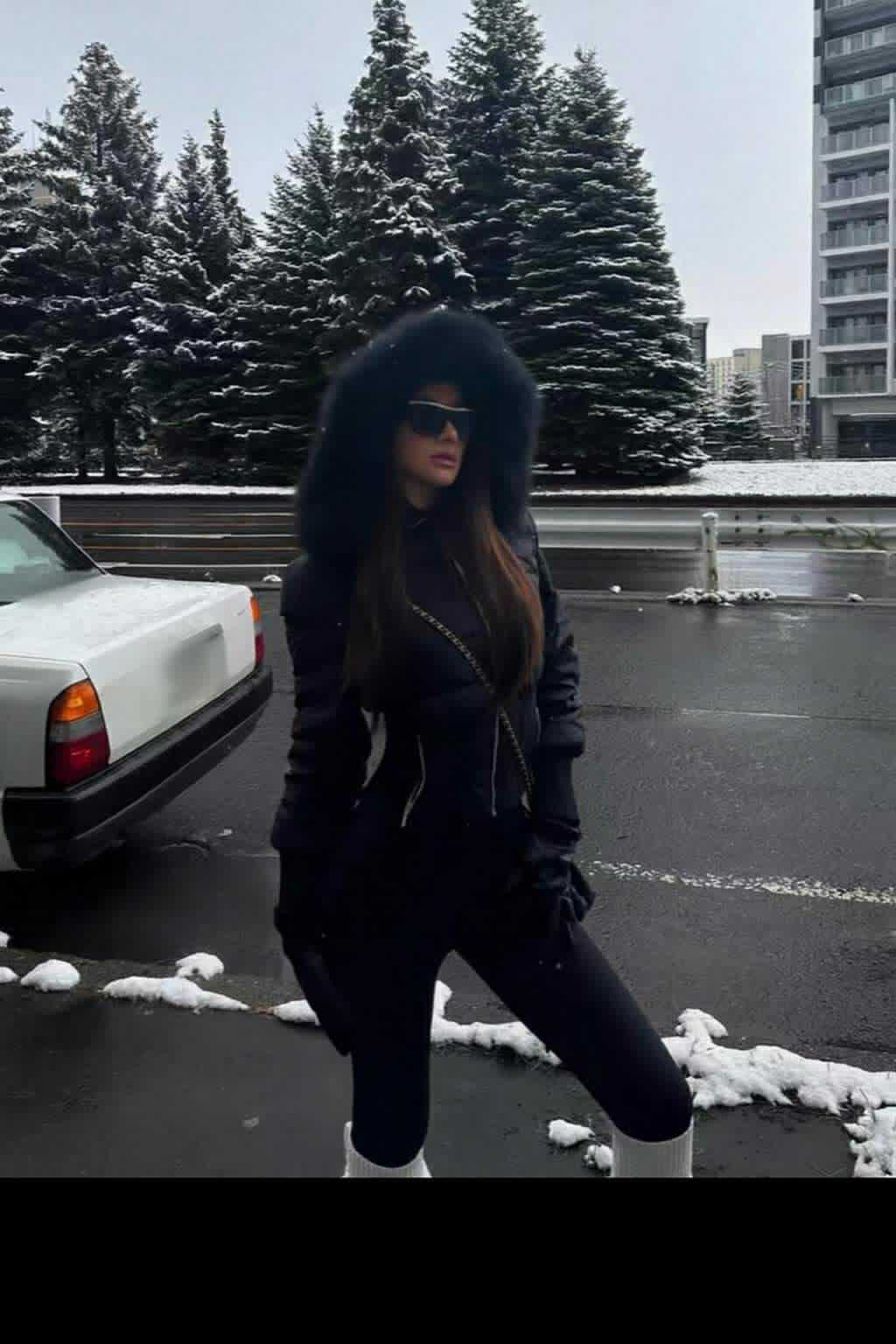 Y2K Cropped Puffer Jacket – Women's Winter Streetwear